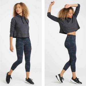 Spanx Look at Me Now Seamless Cropped Leggings Black Camo 20099R
